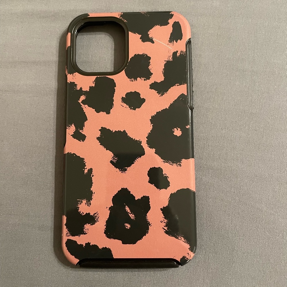 OTTERBOX iPhone 12/12Pro Case